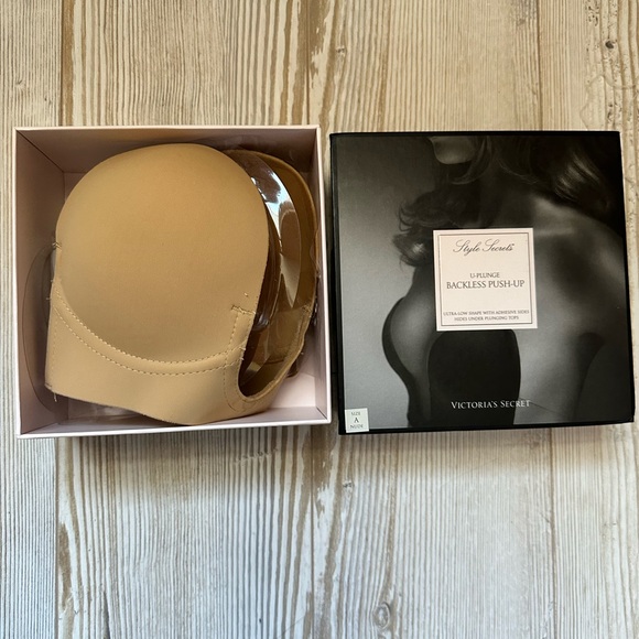 Victorias Secret U-plunge backless bra - Picture 2 of 3